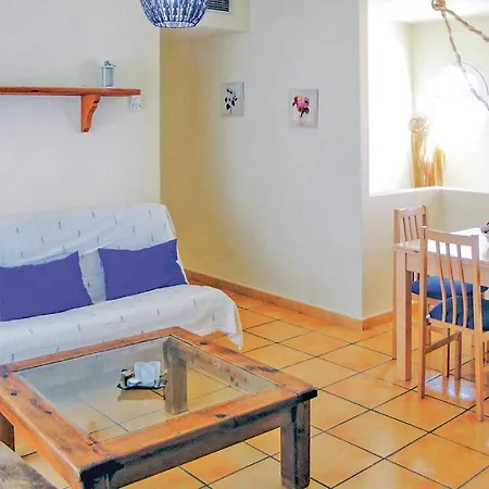 Apartment Cozy In With Kitchen *